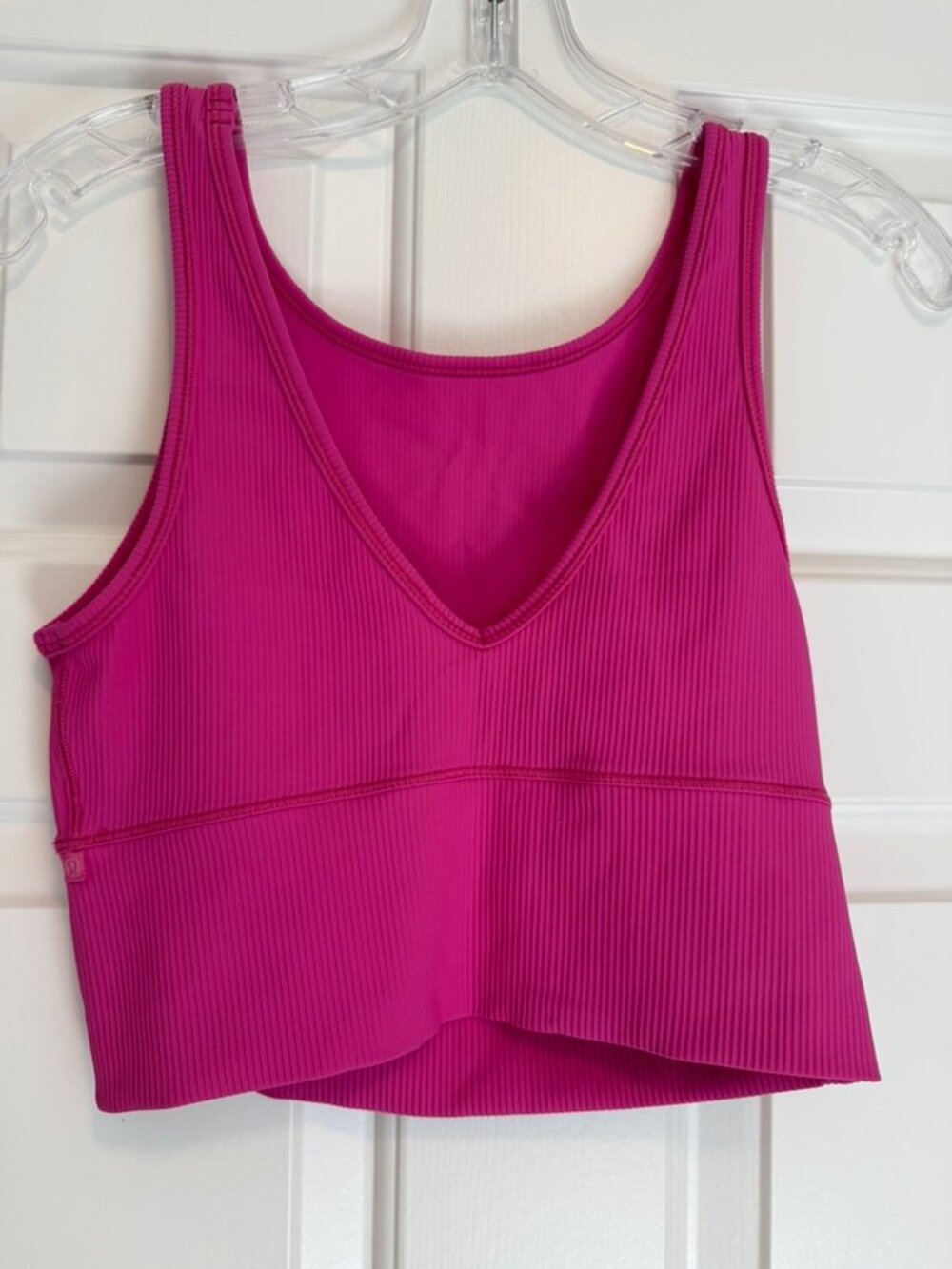 Lululemon Hot Pink Ribbed V-Neck Cropped Tank Top Size Small